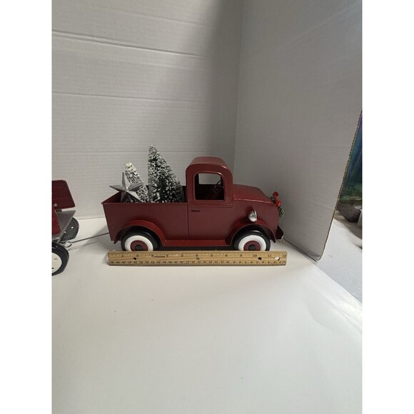Vintage Style Red Metal Pickup Truck & Trailer Christmas Decoration Flocked Tree - Picture 3 of 9